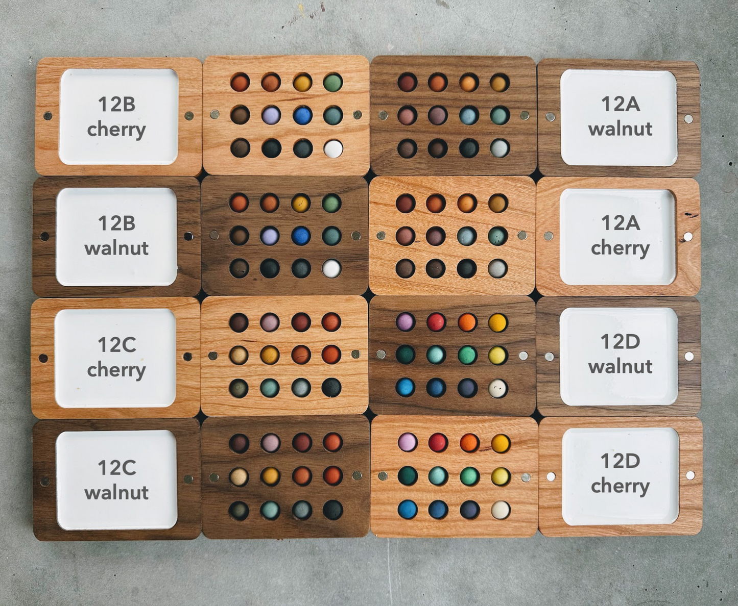 12 mini ecopods in a wooden palette