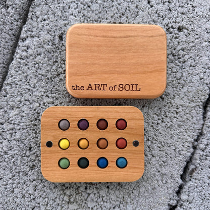 12 mini ecopods in a wooden palette