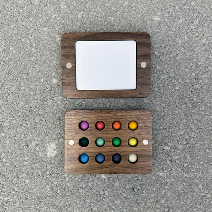 VIBRANT - 12 mini ecopods in a wooden palette